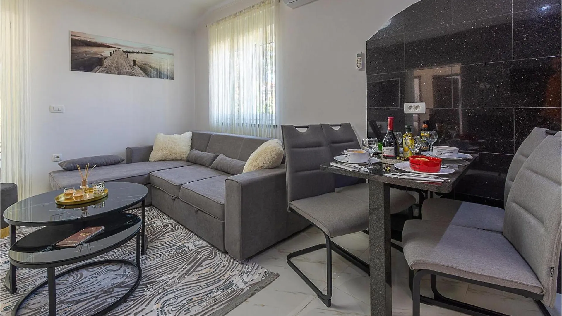 Hébergement de vacances Lovely Home In Nedescina With Kitchen